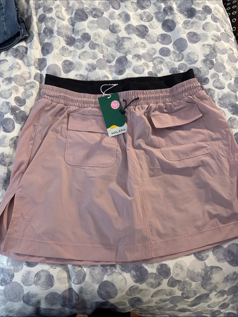 HALARA Dusty Pink Active Skort with Black Elastic Waistband